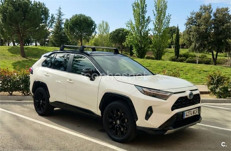 Usado Toyota RAV4 Hybrid Style 218 CV (160 kW) 2022 Blanco SUV