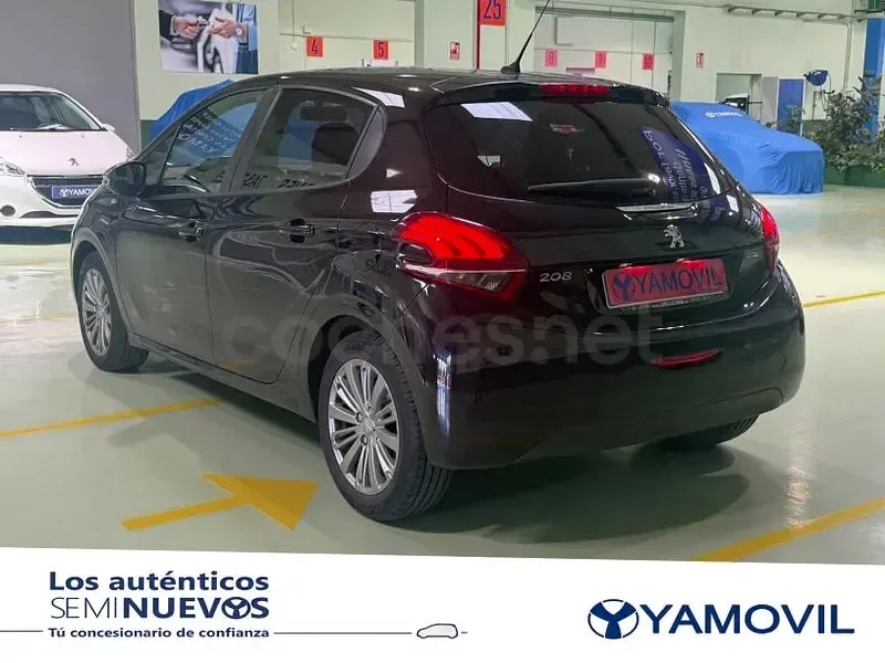 Usado Peugeot 208 Style 110 CV (80 kW) 2016 Negro Utilitario