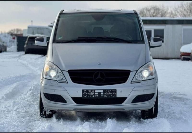 Gris Usado 2011 Mercedes Viano Avantgarde Monovolumen | 23.990 € (Caro) - Imagen 1/4