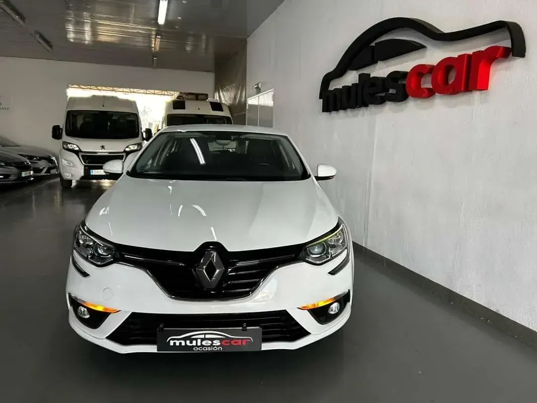 Usado Renault Mégane IV Business 116 CV (85 kW) 2019 Blanco Utilitario