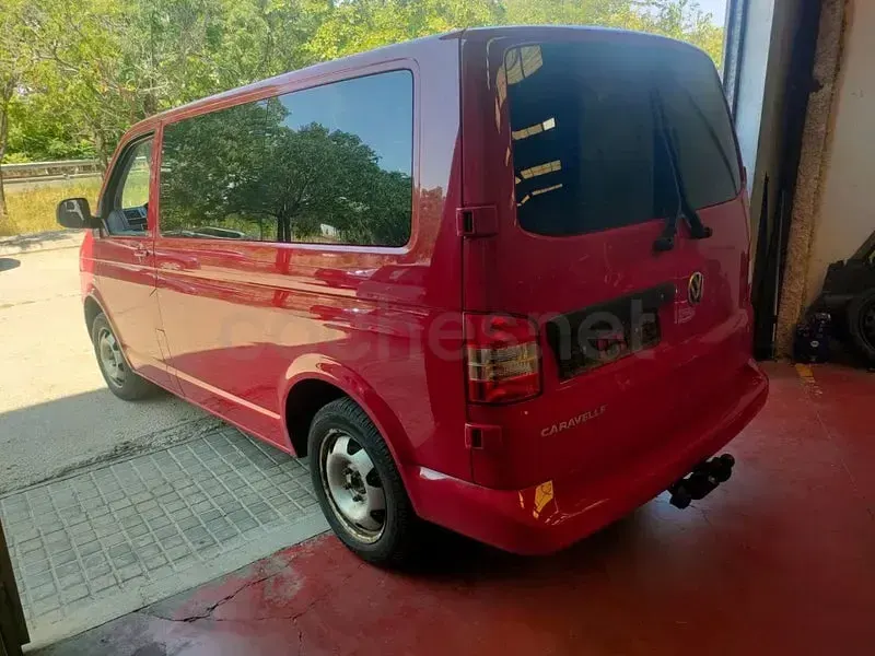 Usado VW Caravelle Comfortline 180 CV (132 kW) 2013 Rojo Van