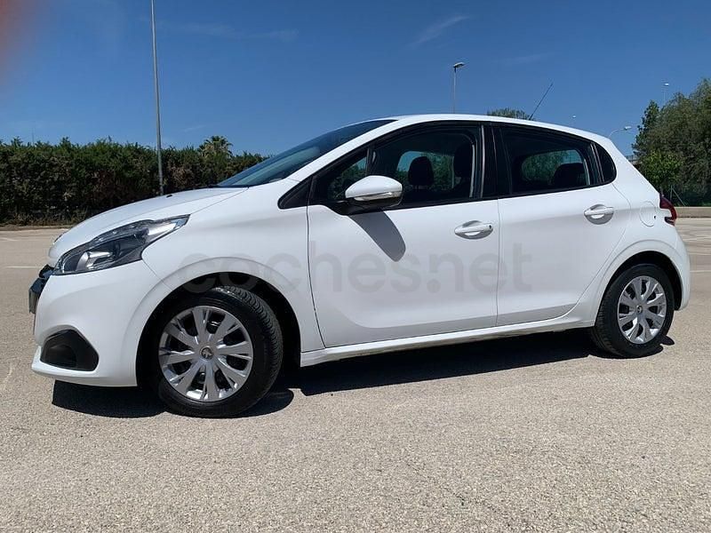 Usado Peugeot 208 Business-Line 75 CV (55 kW) 2017 Blanco Utilitario