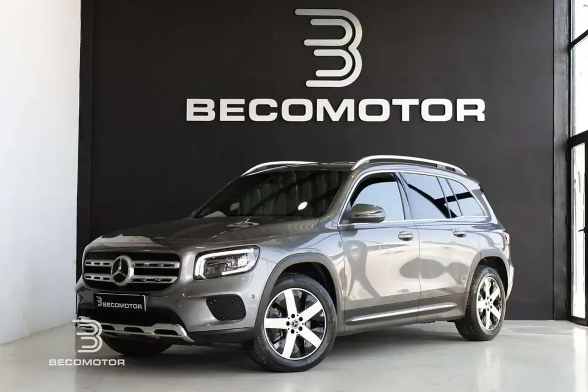 Usado Mercedes GLB200 150 CV (110 kW) 2023 Gris SUV