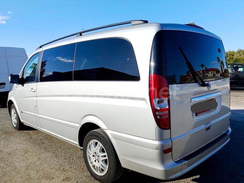 Usado Mercedes Viano 163 CV (119 kW) 2011 Gris / plata Monovolumen