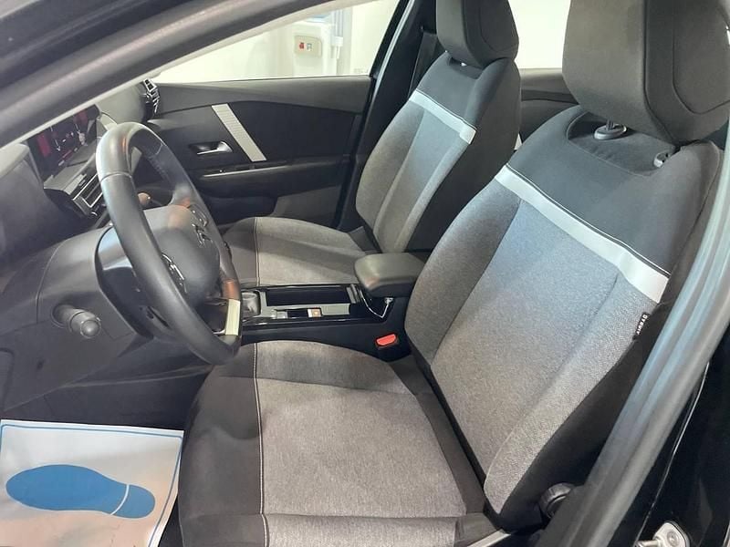 Usado Citroën C4 Feel 102 CV (75 kW) 2023 Negro SUV