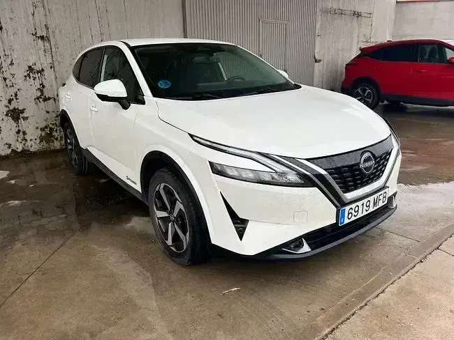 Usado Nissan Qashqai N-Connecta 190 CV (139 kW) 2023 Blanco SUV