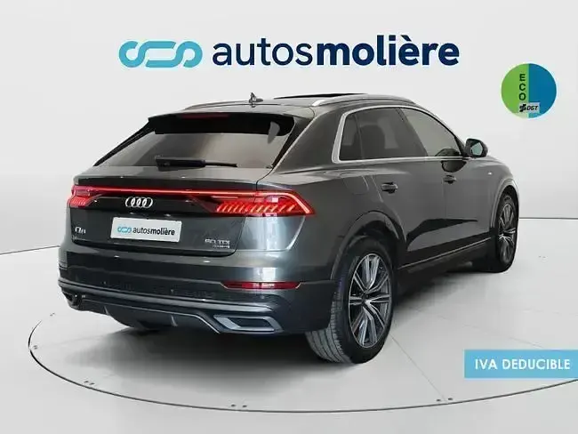 Usado Audi Q8 S-Line 286 CV (210 kW) 2022 Gris / plata SUV
