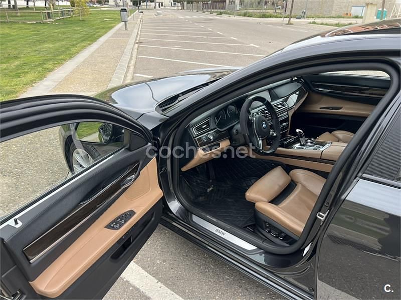 Używany BMW 730 231 KM (169 kW) 2009 Czarny Sedan/Limuzyna