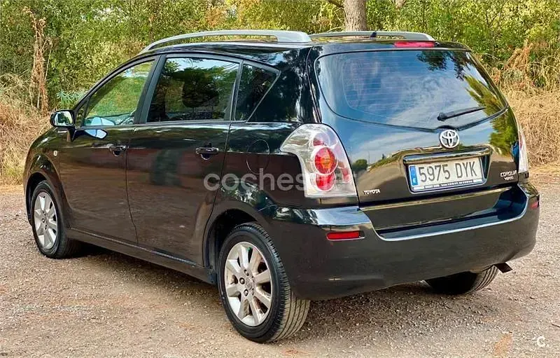 Usado Toyota Corolla Verso Luna 129 CV (94 kW) 2006 Negro Monovolumen