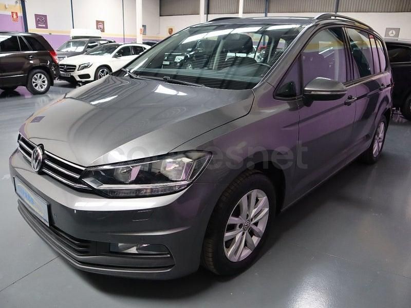 Usado VW Touran Advance 110 CV (80 kW) 2015 Gris Monovolumen