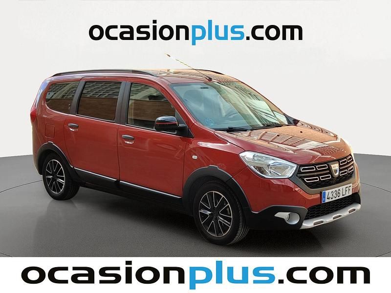 Usado Dacia Lodgy 130 CV (95 kW) 2020 Rojo Monovolumen