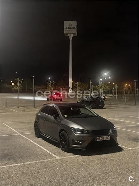 Usado Seat Leon SC I-Tech 105 CV (77 kW) 2015 Gris / plata Utilitario