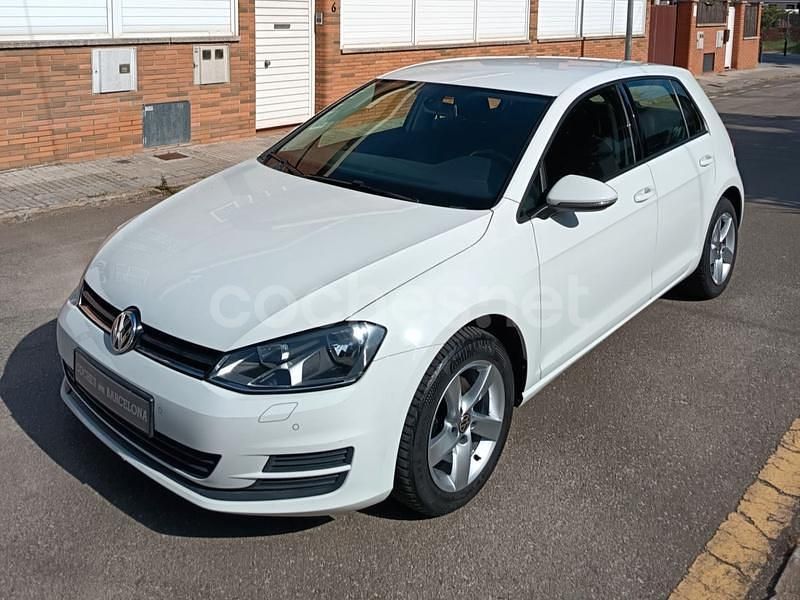 Blanco Usado 2015 VW Golf VII Edition Berlina | 11.900 € (Buen precio) - Imagen 1/4