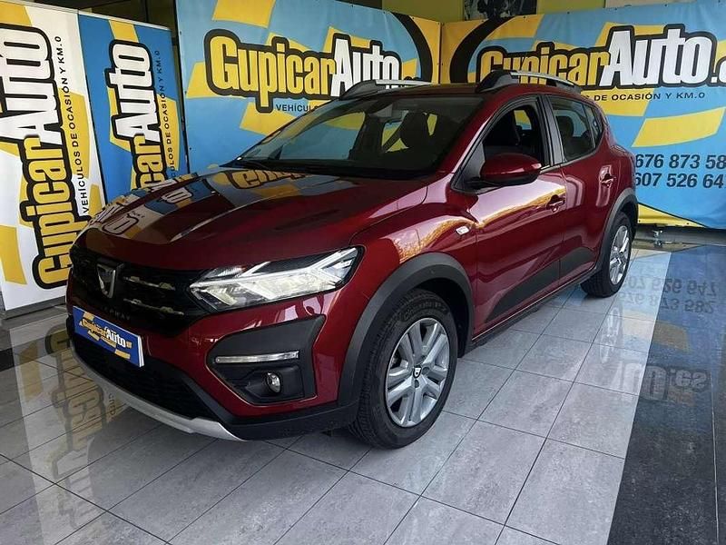 Burdeos Usado 2021 Dacia Sandero Essentiel Utilitario | 14.900 € (Un poco caro) - Imagen 1/4