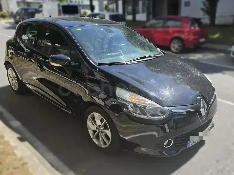 Usado Renault Clio IV Zen 90 CV (66 kW) 2016 Negro Berlina