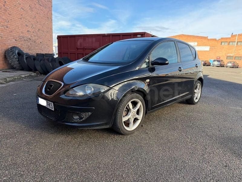 Usado Seat Altea 140 CV (102 kW) 2007 Negro Monovolumen