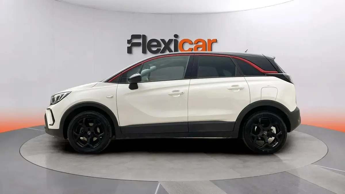 Usado Opel Crossland 110 CV (80 kW) 2023 Blanco SUV