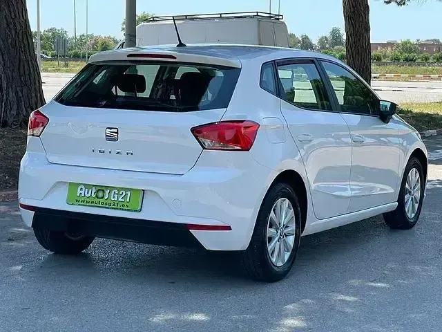 Usado Seat Ibiza Reference 80 CV (58 kW) 2018 Blanco Utilitario