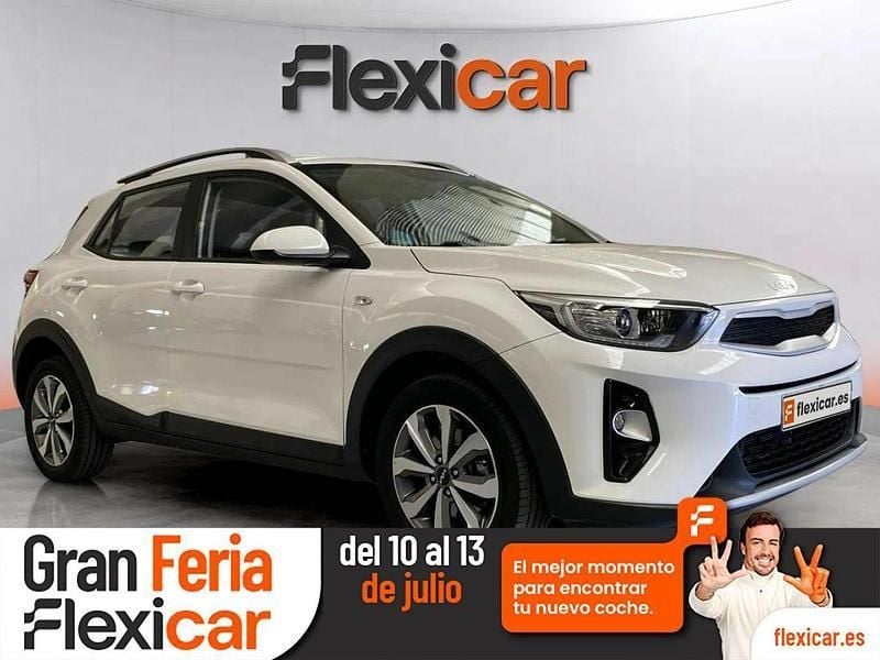 Blanco Usado 2023 Kia Stonic SUV | 17.490 € (Precio justo) - Imagen 1/2