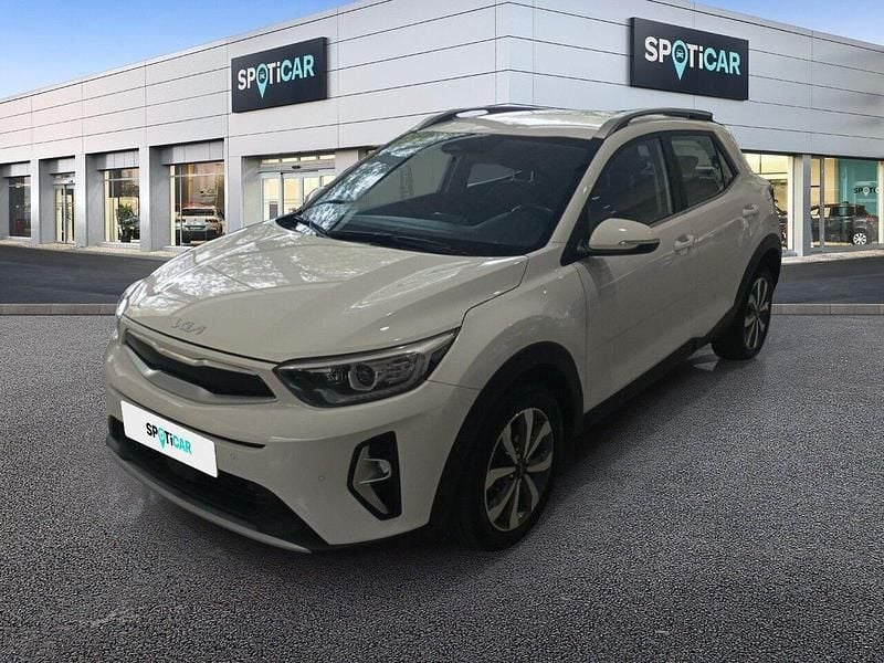 Usado Kia Stonic 100 CV (73 kW) 2021 Blanco SUV