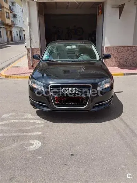 Usado Audi A3 Sportback Attraction 105 CV (77 kW) 2011 Negro Utilitario