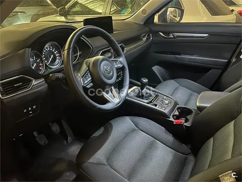 Usado Mazda CX-5 Center-Line 165 CV (121 kW) 2024 Rojo SUV