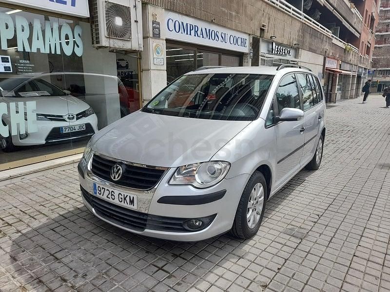 Usado VW Touran Edition 90 CV (66 kW) 2009 Gris / plata Monovolumen