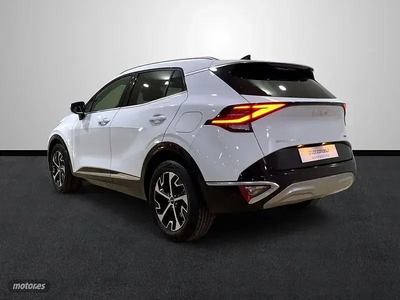 Usado Kia Sportage 179 CV (131 kW) 2023 Blanco SUV