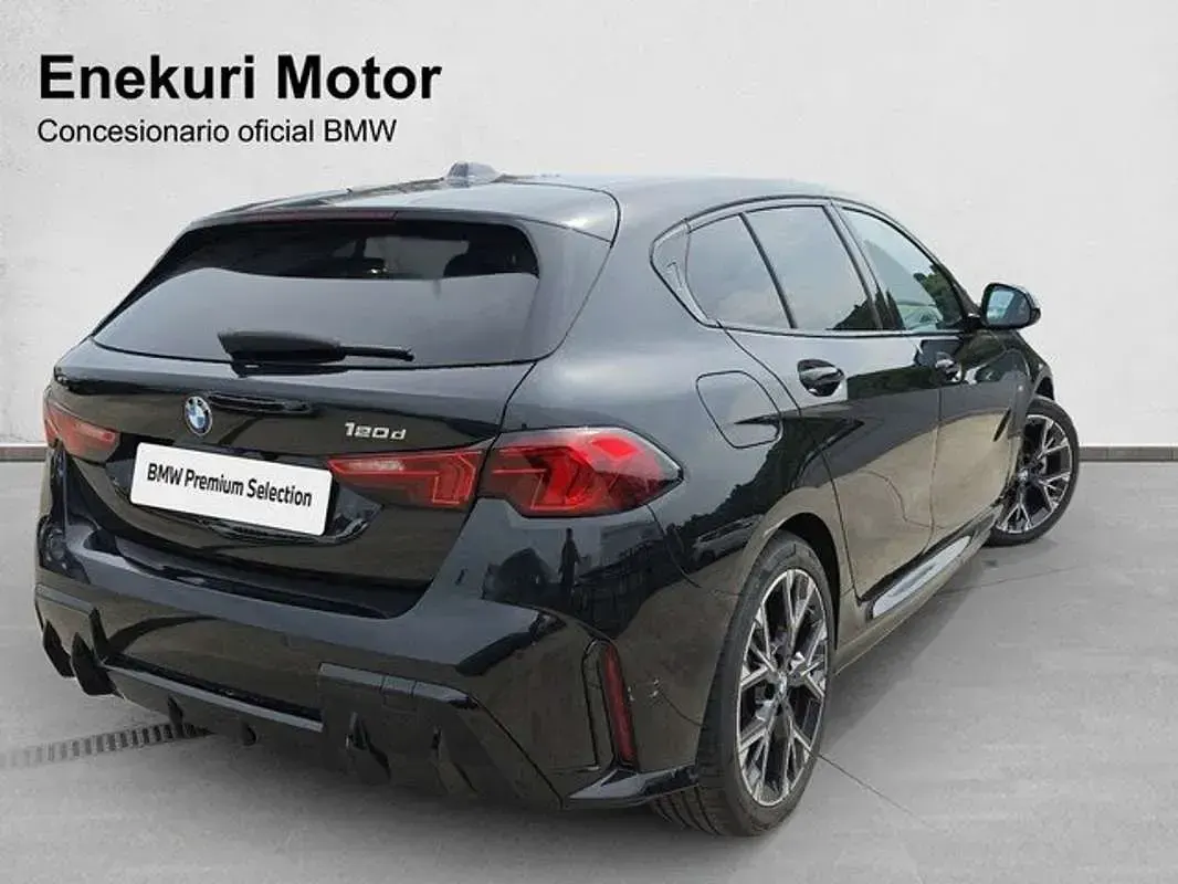 Usado BMW 120 163 CV (119 kW) 2025 Negro Utilitario