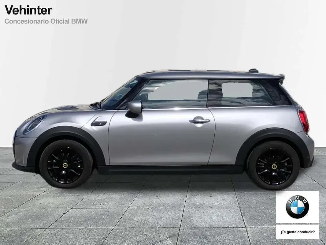 Usado Mini Cooper SE 135 kW (184 CV) 2023 Plateado Utilitario