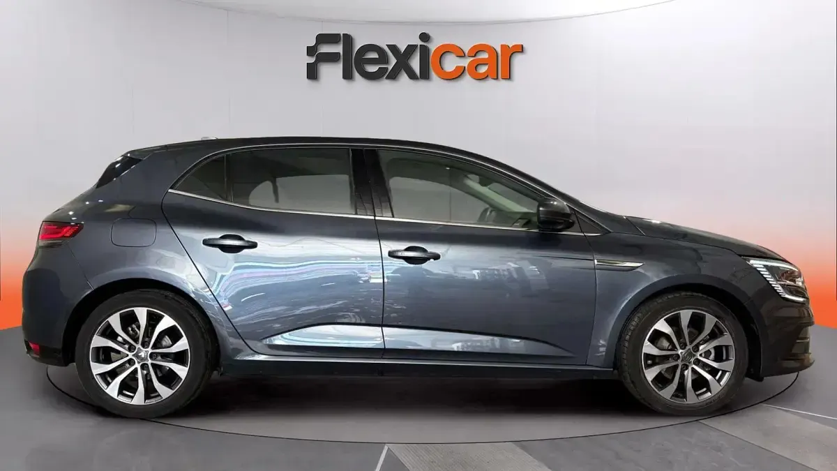 Usado Renault Mégane II Equilibre 115 CV (84 kW) 2023 Gris Berlina