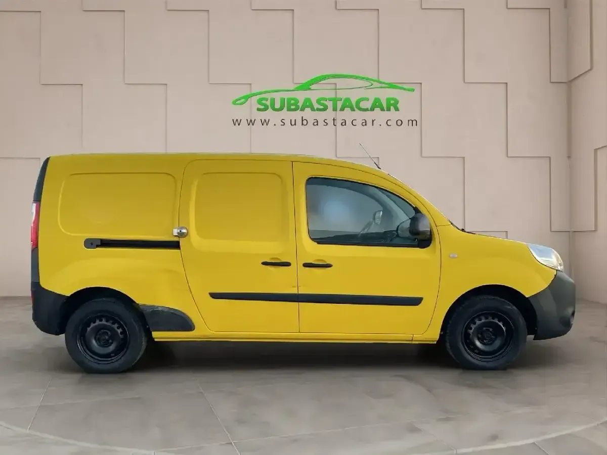Usado Renault Kangoo 95 CV (69 kW) 2020 Amarillo Berlina