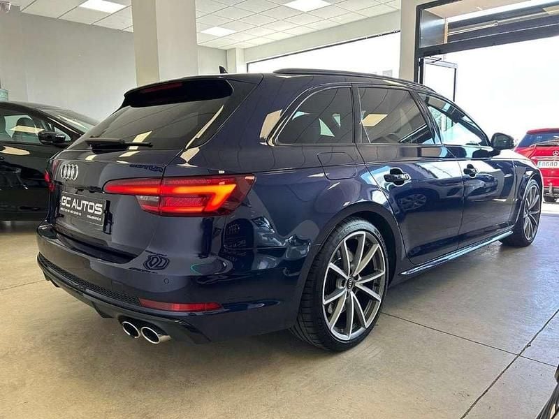 Usado Audi S4 354 CV (260 kW) 2018 Azul Familiar