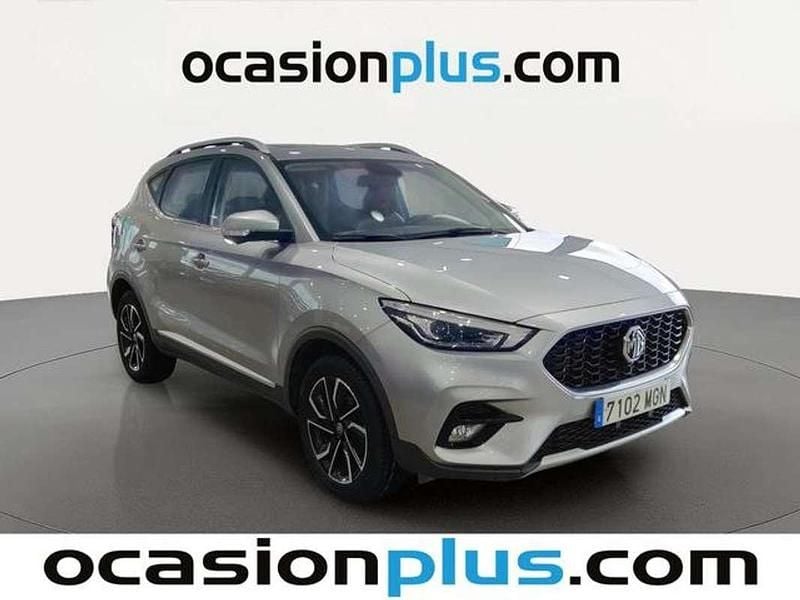 Usado MG ZS Luxury 111 CV (81 kW) 2023 Plateado SUV
