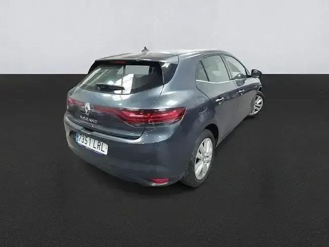 Usado Renault Mégane II Business 115 CV (84 kW) 2021 Gris Berlina