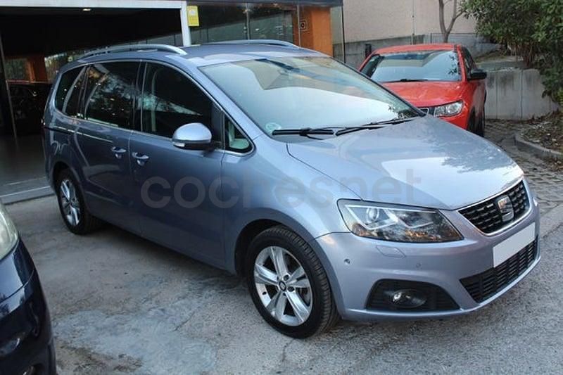 Usado Seat Alhambra 150 CV (110 kW) 2022 Gris / plata Monovolumen