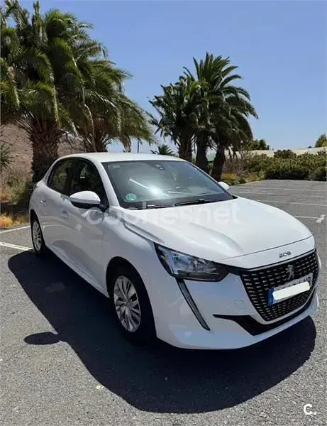 Usado Peugeot 208 Active 100 CV (73 kW) 2022 Blanco Utilitario