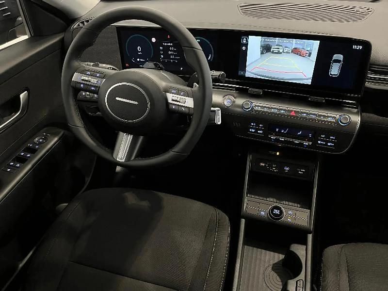 Usado Hyundai Kona 120 CV (88 kW) 2024 Gris/plata SUV