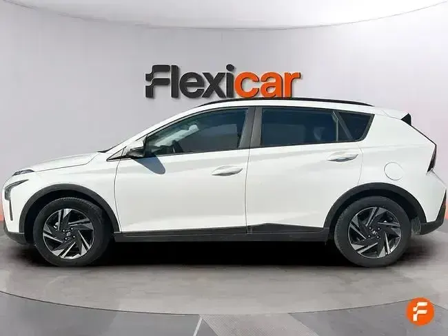 Usado Hyundai Bayon 84 CV (61 kW) 2021 Blanco SUV