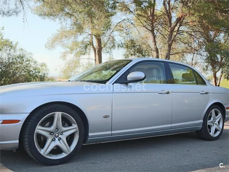 Gris / plata Usado 2006 Jaguar XJ6 Executive Berlina | 19.860 € - Imagen 1/4