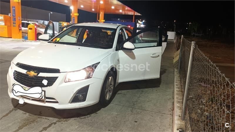 Blanco Usado 2014 Chevrolet Cruze LT Berlina | 5000 € (Precio justo) - Imagen 1/4