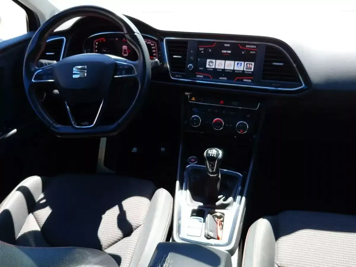 Usado Seat Leon FR 130 CV (95 kW) 2019