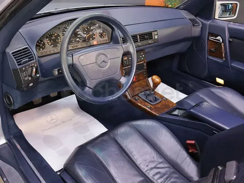 Usado Mercedes 300 188 CV (138 kW) 1992 Gris / plata Descapotable