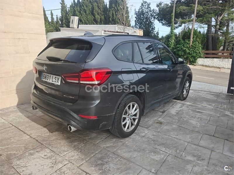 Usado BMW X1 150 CV (110 kW) 2021 Gris / plata SUV