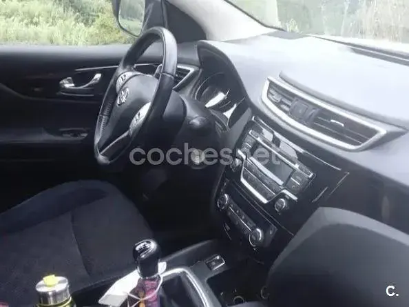 Usado Nissan Qashqai Visia 115 CV (84 kW) 2016 Blanco SUV
