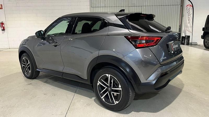 Usado Nissan Juke N-Connecta 114 CV (83 kW) 2024 Gris SUV