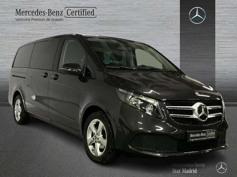Usado Mercedes V220 163 CV (119 kW) 2023 Gris Monovolumen