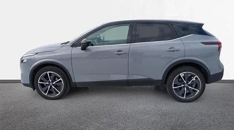 Usado Nissan Qashqai Tekna 158 CV (116 kW) 2022 Katana grey con techo midnight SUV