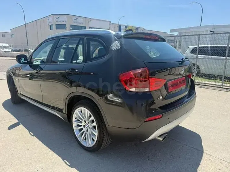 Usado BMW X1 143 CV (105 kW) 2010 Negro SUV