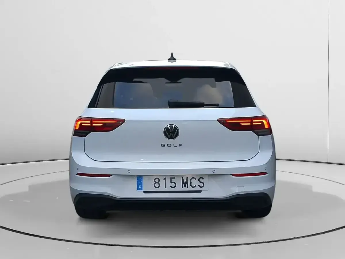 Usado VW Golf VIII Life 150 CV (110 kW) 2022 Blanco Berlina